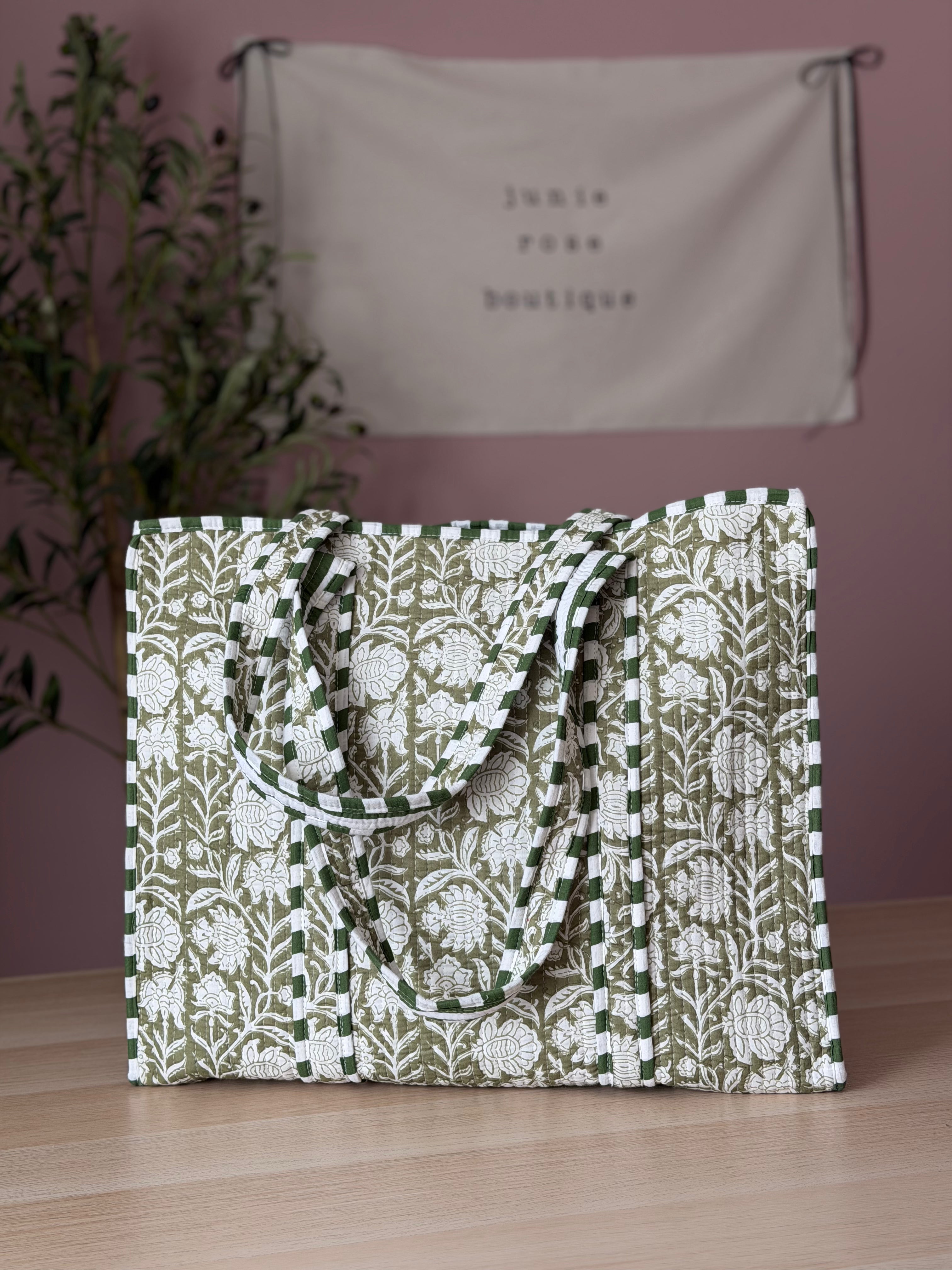 Green Floral Quilted Bag